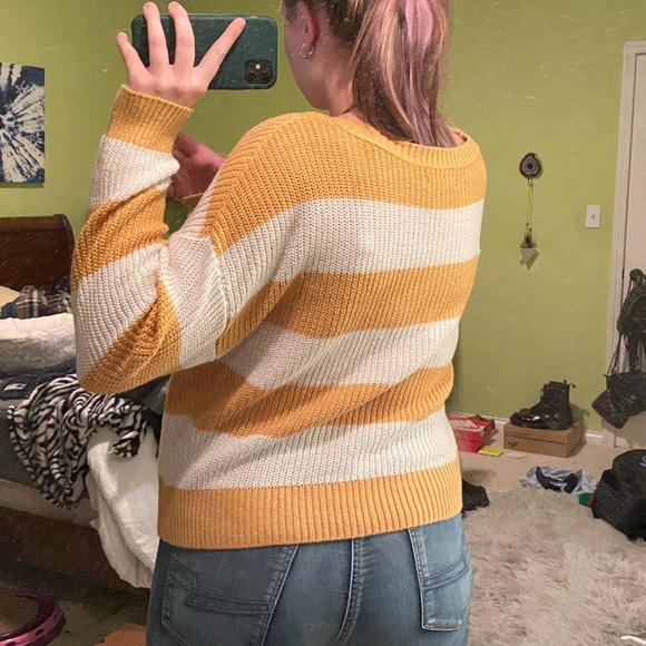 American Eagle Striped Sweater - Picture 2 of 2